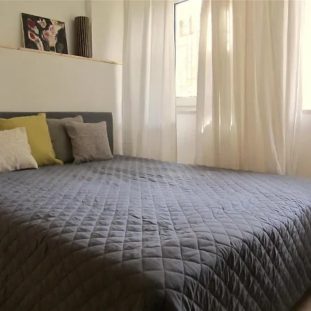 Kleines Haus An Der Nahe, 1 *